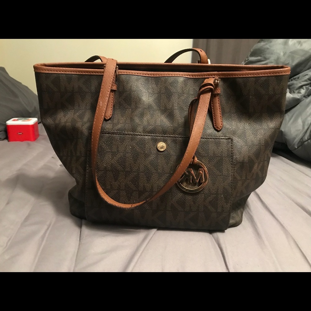 Michael Kors Jet Set brown large snap pocket tote